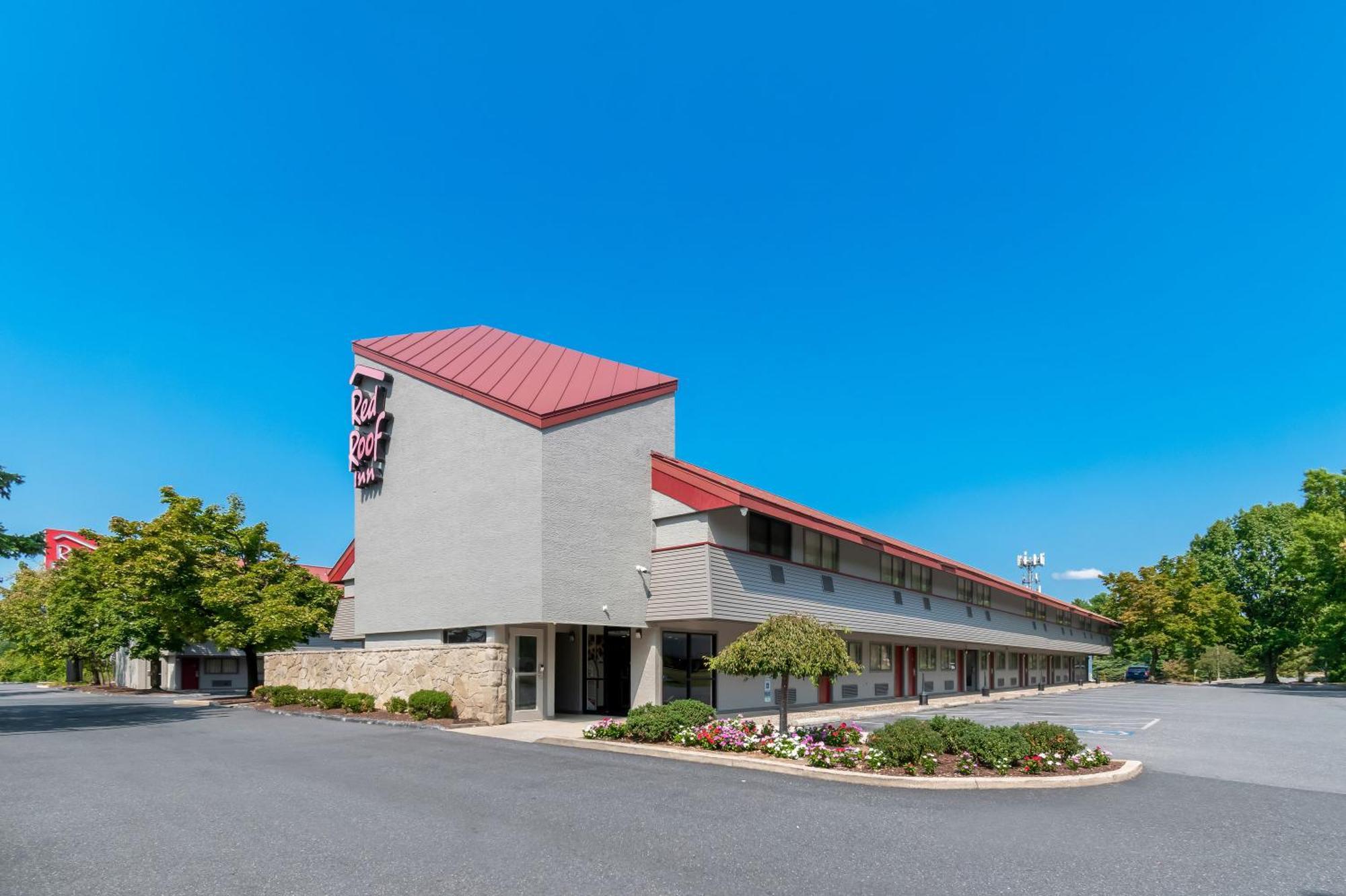 Red Roof Inn Harrisburg North Exterior foto